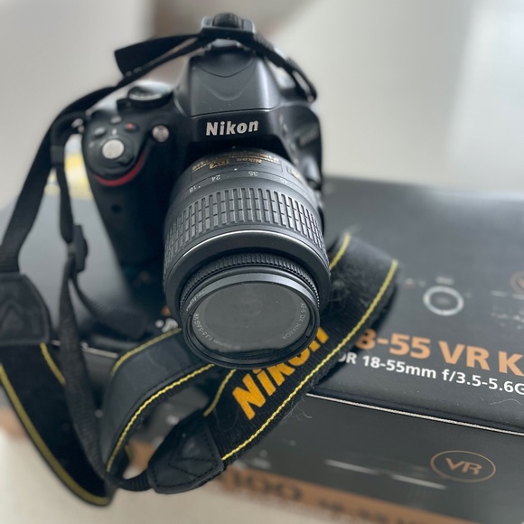 Nikon D5100